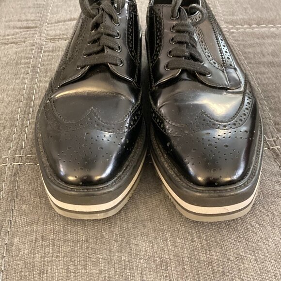 Prada Wingtip Platform Leather Oxford Platform Shoes, Black, Size 37 - Picture 5 of 10